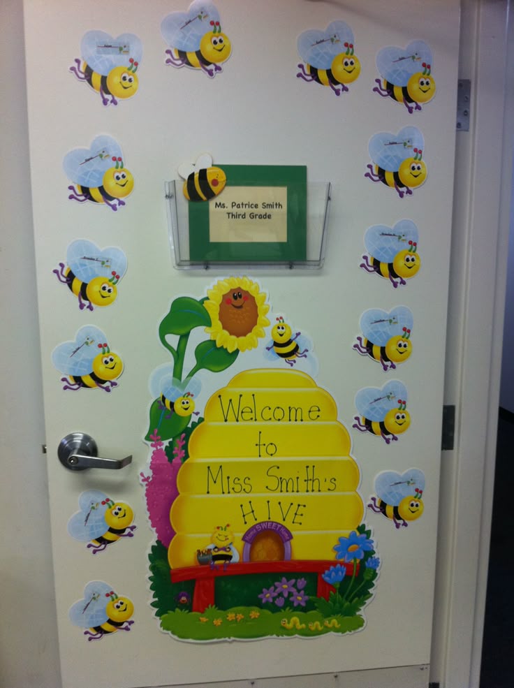 Beehive Class Door Decorating Beehive Class Door Decorating