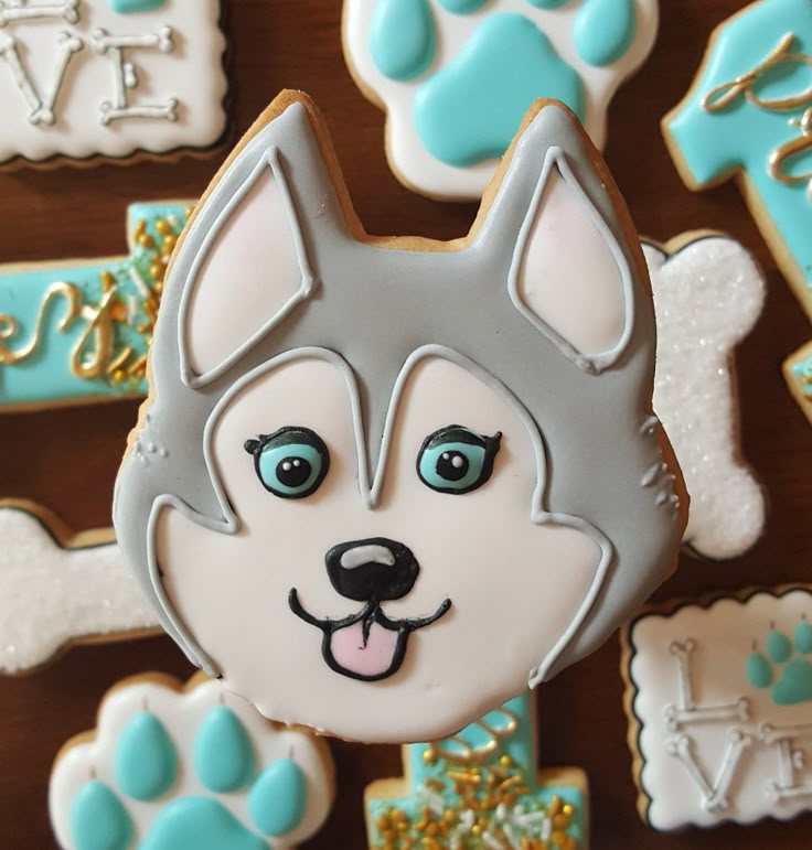 Husky dog in 2020 Dog cookies, Sugar cookies decorated Husky dog in 2020 Dog cookies, Sugar cookies decorated