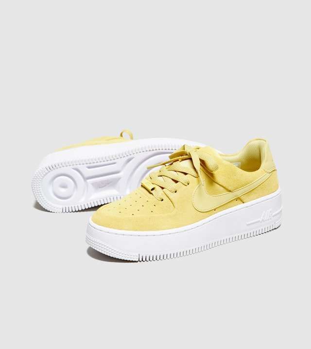 nike yellow air force 1 sage low trainers