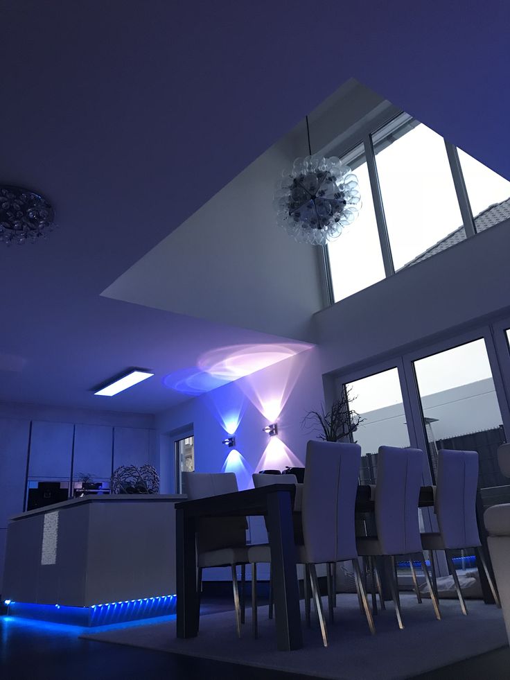Fensterfronten Und Metall Treppe Haus Design Minimalistisch. tolle ... Fensterfronten Und Metall Treppe Haus Design Minimalistisch. tolle ...