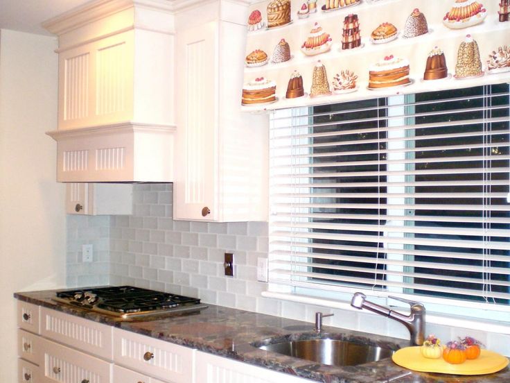 Glass Kitchen Backsplash White Cabinets 177 best kitchen backsplash images on pinterest | kitchen Glass Kitchen Backsplash White Cabinets 177 best kitchen backsplash images on pinterest | kitchen
