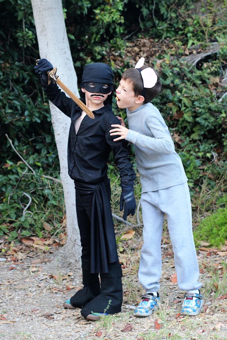 Princess Bride Family Costumes Pirate costume kids, Diy pirate costume for kids, Pirate