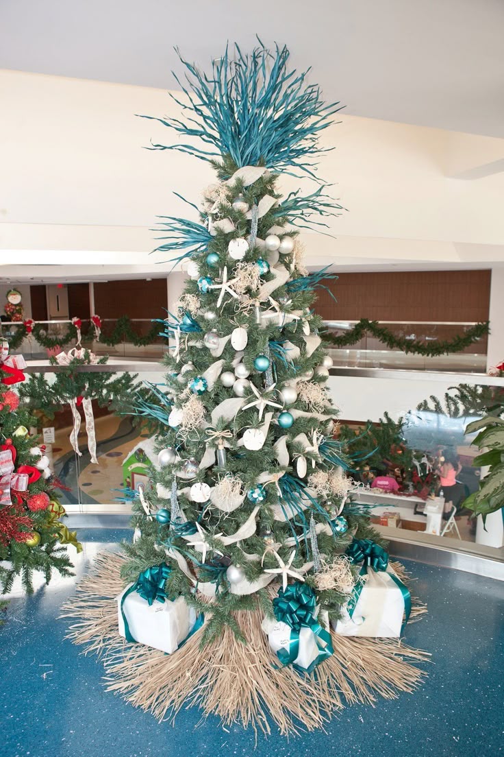 135 best coastal blue white christmas images on 135 best coastal blue white christmas images on