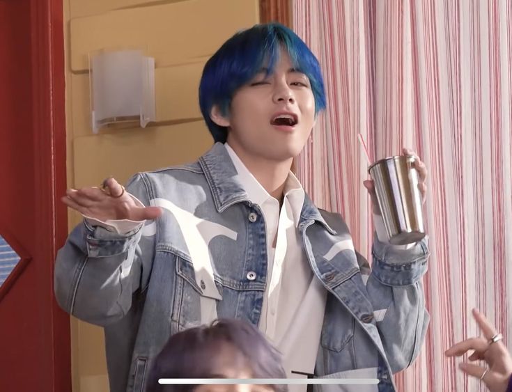 ¿Cuánto le pagan a Taehyung?