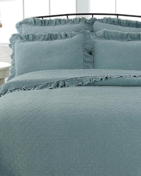 Exclusively Ours Stonewashed Ruffle Quilt Bed Full - Artisan Home By Nina Campbell Bedding Exclusively Ours Stonewashed Ruffle Quilt Bed Full - Artisan Home By Nina Campbell Bedding