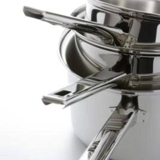 4 Ways to Remove Burn Marks on Stainless Steel Cookware | Hunker