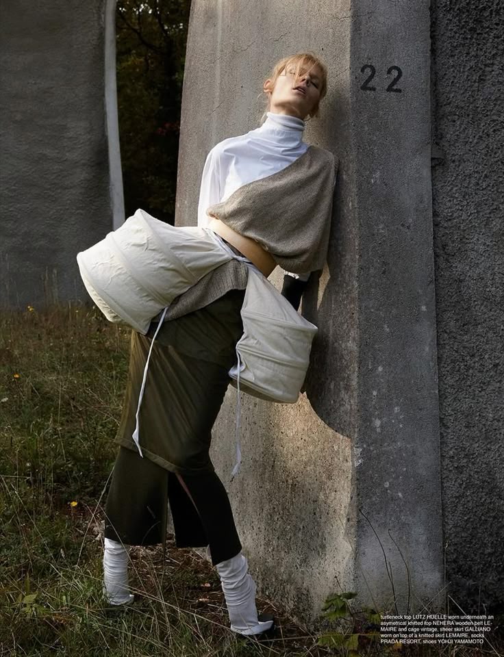best 1000 2015 fw style images on pinterest fashion editorials model alexandra elizabeth ljadov is lensed by thomas lohr in i now liked what i saw stylist camille bidault waddington chooses modern intellectual
