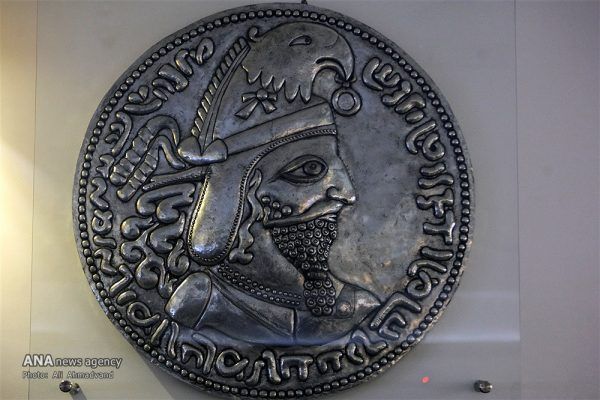 اظهار برائت بانک سپه از نام سپاه و ترس از دچار شدن به سرنوشت موسسات خصوصی سرداران سپاه اظهار برائت بانك سپه سپا Company Logo Tech Company Logos Neon Signs