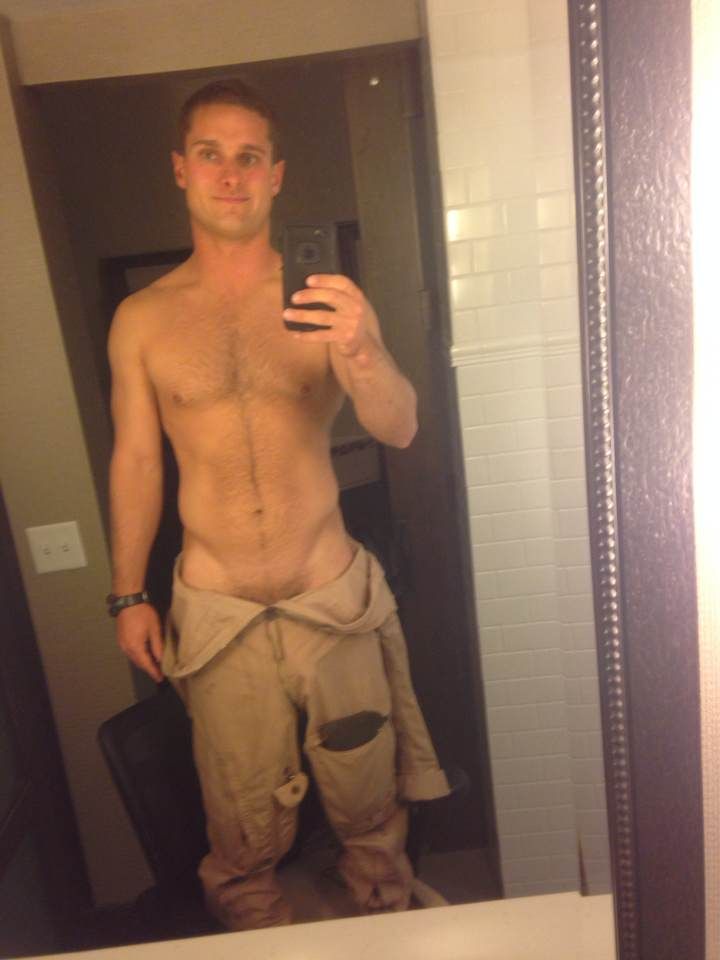 Naked army men caught on camera photo 85