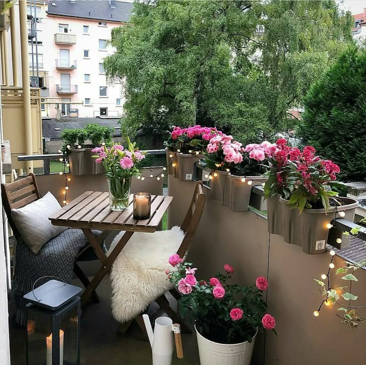 40 Cozy Balcony Ideas and Decor Inspiration 2019 - Page 20 of 41 - My Blog | Veranda interiors, Balcony decor, Small apartment balcony ideas