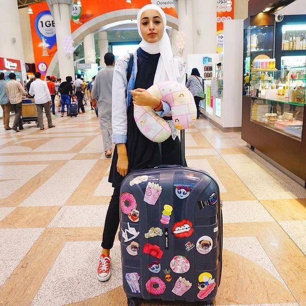 نتيجة بحث الصور عن بنات محجبة في المطار Fashion Backpack Fashion Backpacks