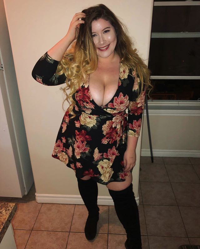 Lorin recommends best of Beautiful voluptuous shemale Porn archive Transsexual sexy