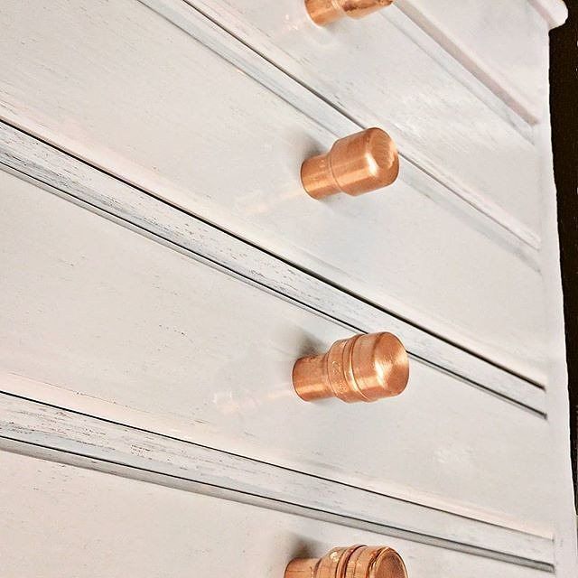 26 Best Copper Kitchen Cabinet & Drawer Handles Knobs & Pulls Interesting Kitchen Cabinet Drawer Pulls Inspiration 26 Best Copper Kitchen Cabinet & Drawer Handles Knobs & Pulls Fascinating Kitchen Cabinet Drawer Pulls Design Ideas
