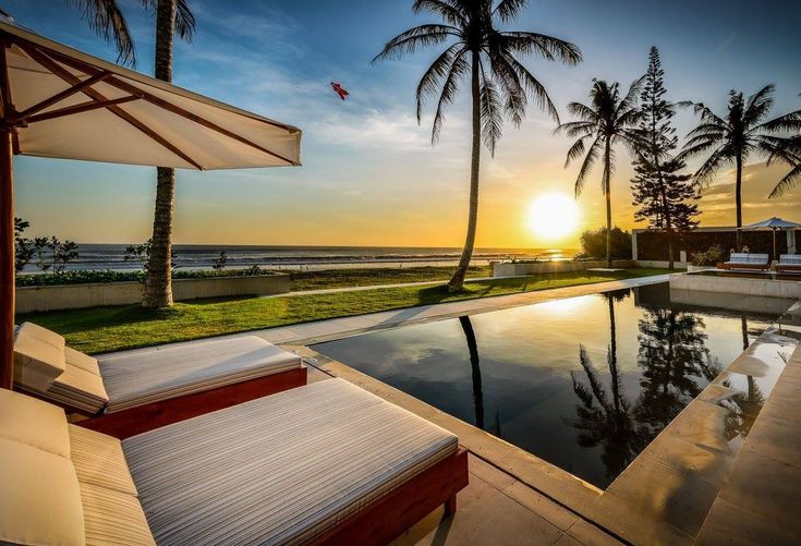 Pin by Yleana Pando on By the Water | Bali luxury villas, Beautiful