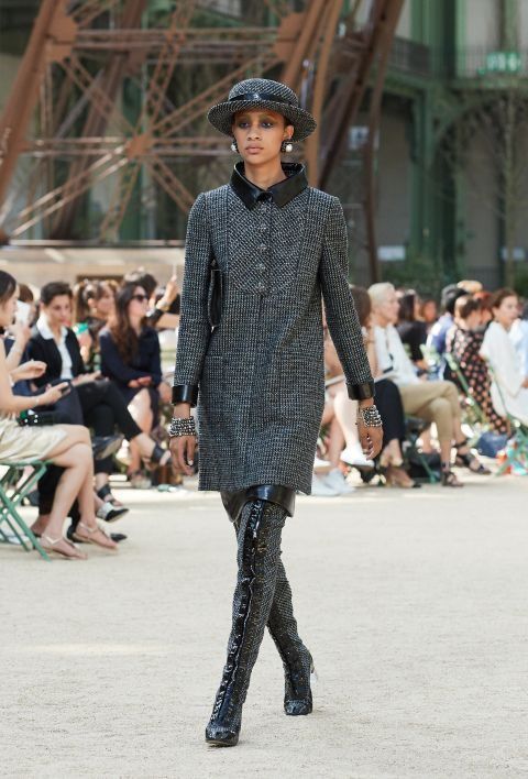 Desfile de Chanel Alta Costura otoño-invierno 2017-2018 (Parte I) Reina tweed, ...