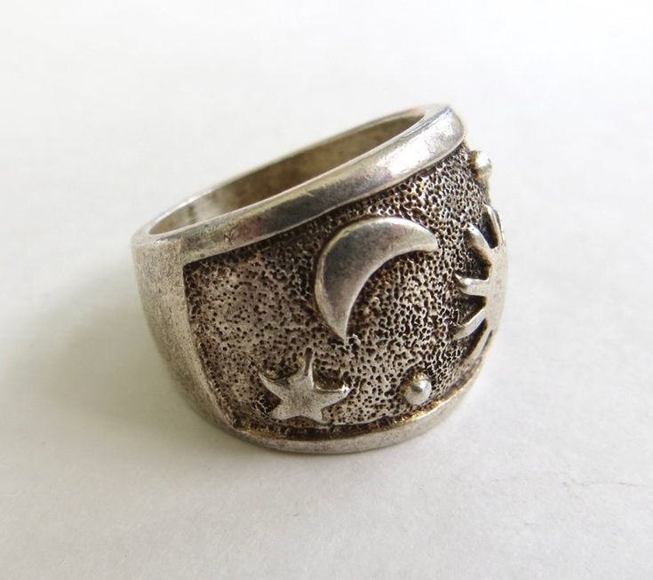 STERLING SILVER 925 Vintage Ring Size 6 carved ornament knot loop Cocktail Statement band Art Deco Jewelry st523