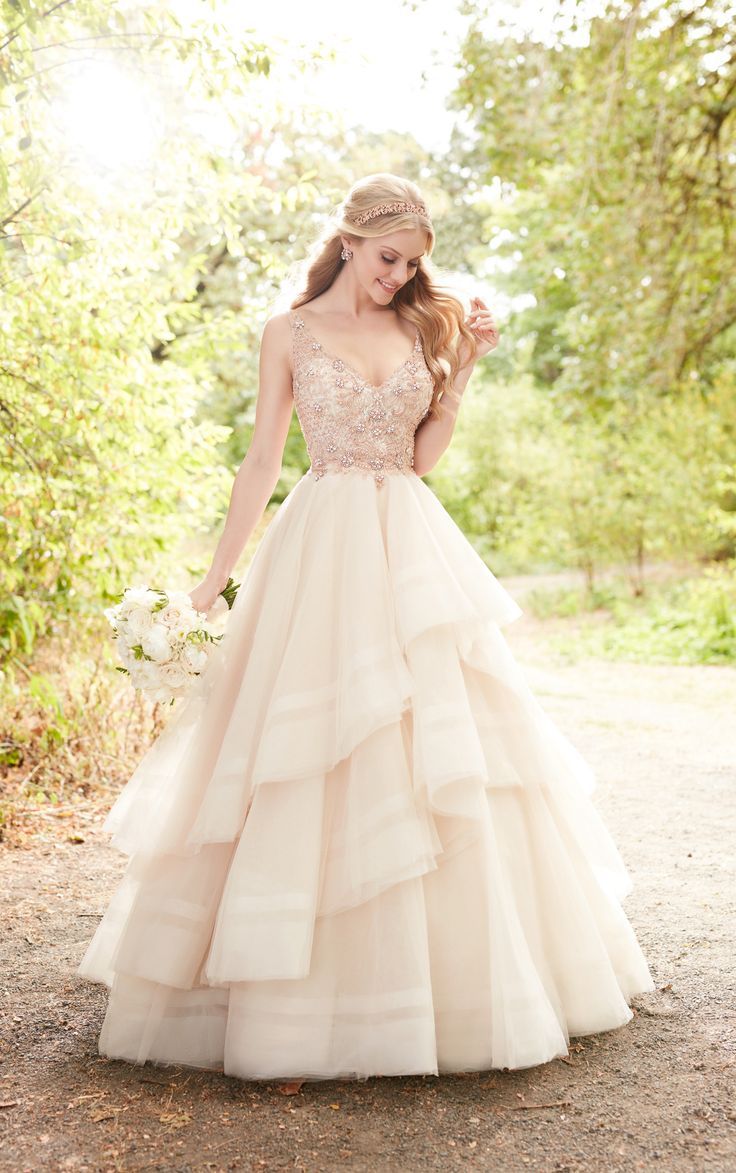16+ › Rosa Hochzeitskleid mit Rose Gold Perlen Brautkleid