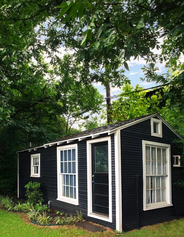 kadinlarin kendilerine ait bir dunya kurmasini saglayan she shed konseptinden 19 kare tiny cottage tiny house towns shed to tiny house kadinlarin kendilerine ait bir dunya kurmasini saglayan she shed konseptinden 19 kare tiny cottage tiny house towns shed to tiny house