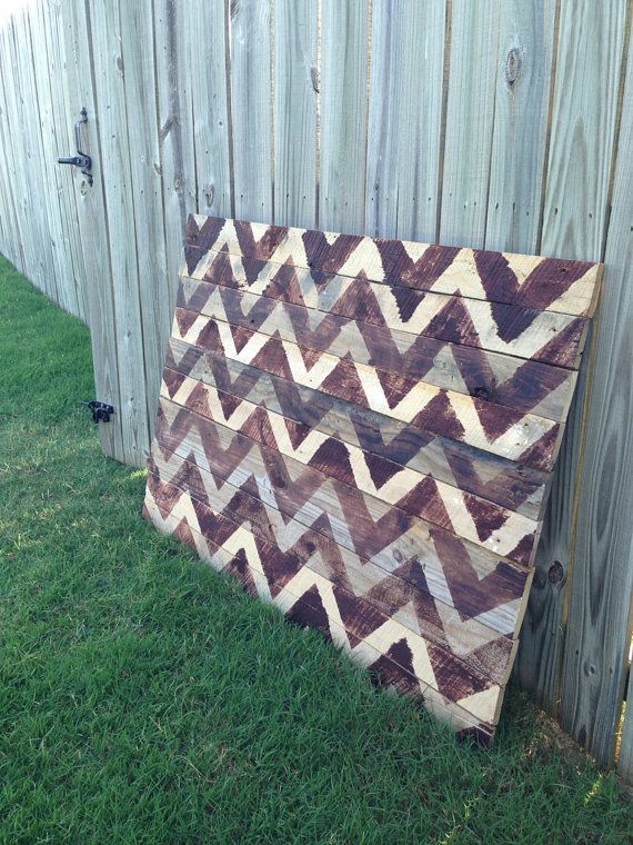 Chevron Pallet Art Reclaimed Wood Holiday Wall By FaithsArrow Chevron Pallet Art Reclaimed Wood Holiday Wall By FaithsArrow
