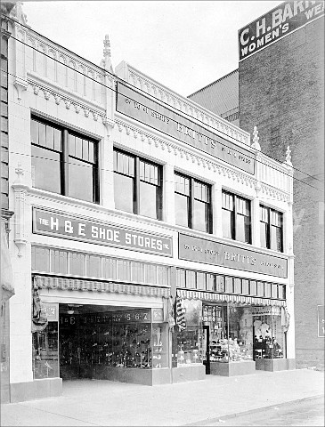 473 Best Yakima Upper And The Valley Washington Brit S Variety And Shoe Yakima Avenue