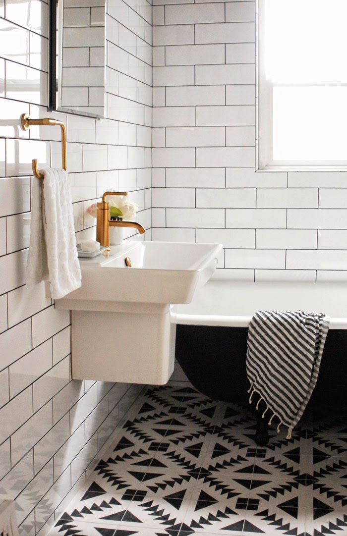 black and white bathroom floor tile marble poppytalk capree kimballs bathroom makeover interior inspiration black and white bathroom floor tile marble poppytalk capree kimballs bathroom makeover interior inspiration