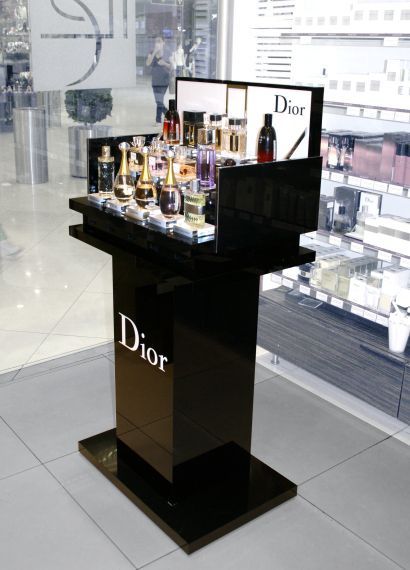 Perfume Store Design Ideas Fragrances Shop Display Ujoy In 2020 perfume-store-design-ideas-fragrances-shop-display-ujoy-in-2020