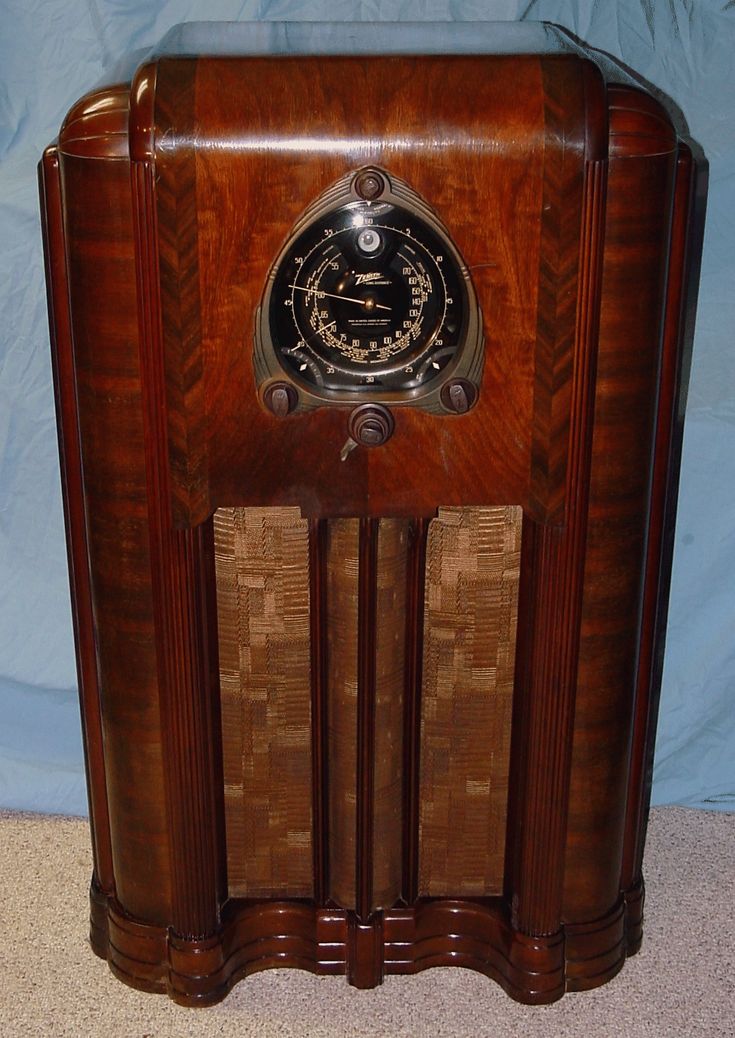 Top 25+ Best Antique Radio Ideas On Pinterest Radios, Retro I remember our radio being similar to this one. If you think it's difficult for - Top 25+ Best Antique Radio Ideas On Pinterest Radios, Retro