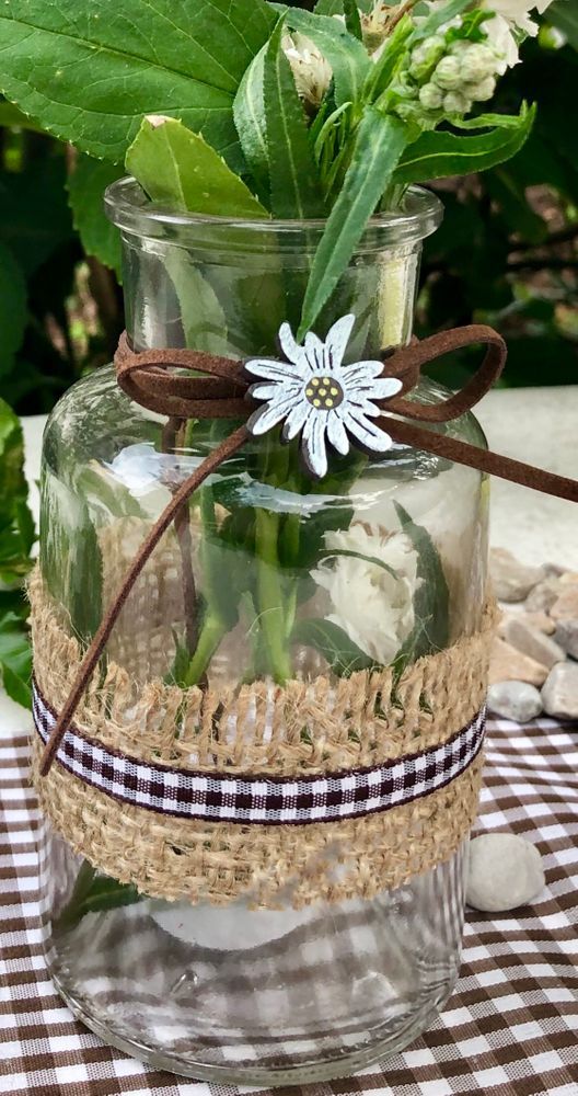 2 Vasen Oktoberfest Bayrisch Braun Tischdeko Edelweiß Deko Party Partydeko Tisch dekorieren 2 Vasen Oktoberfest Bayrisch Braun Tischdeko Edelweiß Deko Party Partydeko Tisch dekorieren