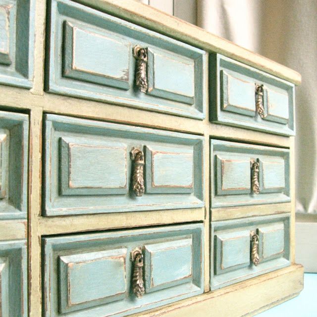 Magia Mia I Used 2 Of My Favorite Annie Sloan Chalk Paint Colors Provence Blue And Annie Sloan Chalk Paint Colors Annie Sloan Chalk Paint Chalk Paint Colors Magia Mia I Used 2 Of My Favorite Annie Sloan Chalk Paint Colors Provence Blue And Annie Sloan Chalk Paint Colors Annie Sloan Chalk Paint Chalk Paint Colors