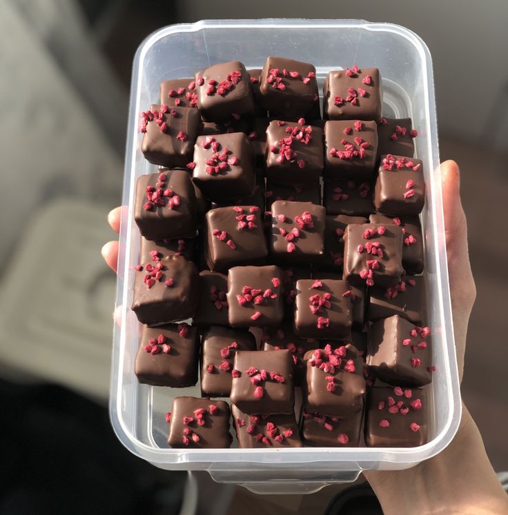 Малиновые ириски