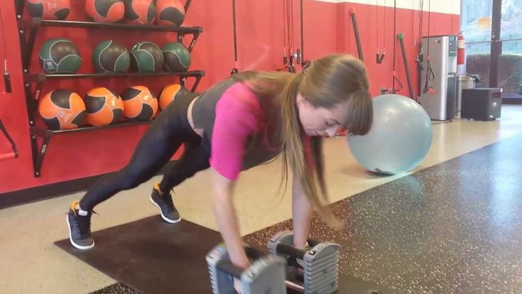 Single-arm dumbbell hammer curls