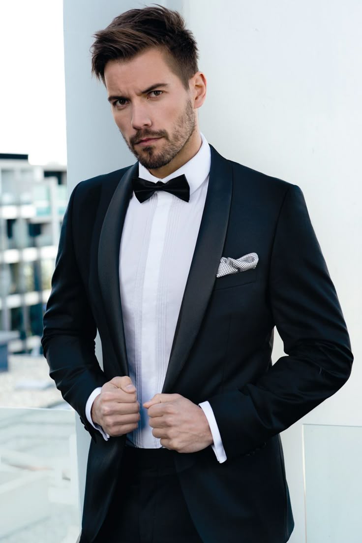 Best 25 Bow Tie Groom Ideas On Pinterest Wedding Ferrari Formalwear Bridal Wedding Fashion Clic Tuxedo