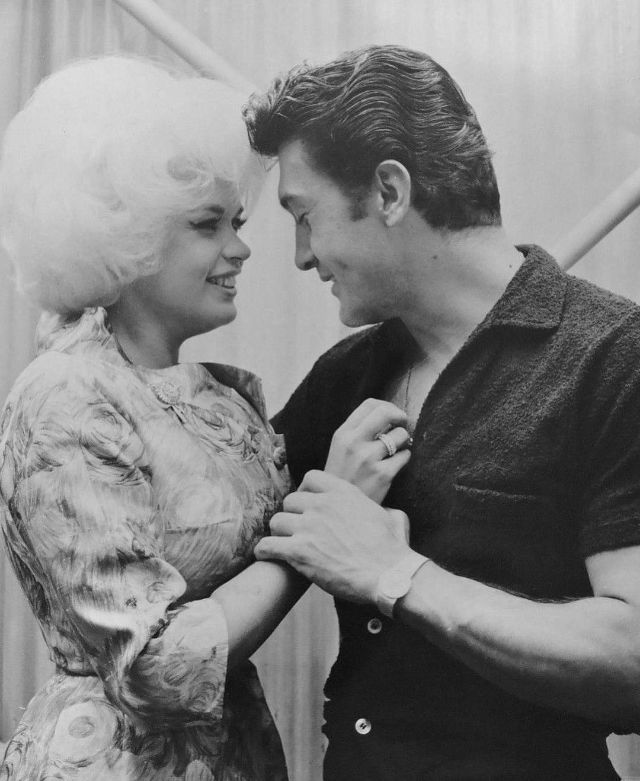 Rare Photos of Nelson Sardelli and Jayne Mansfield During Their Dating