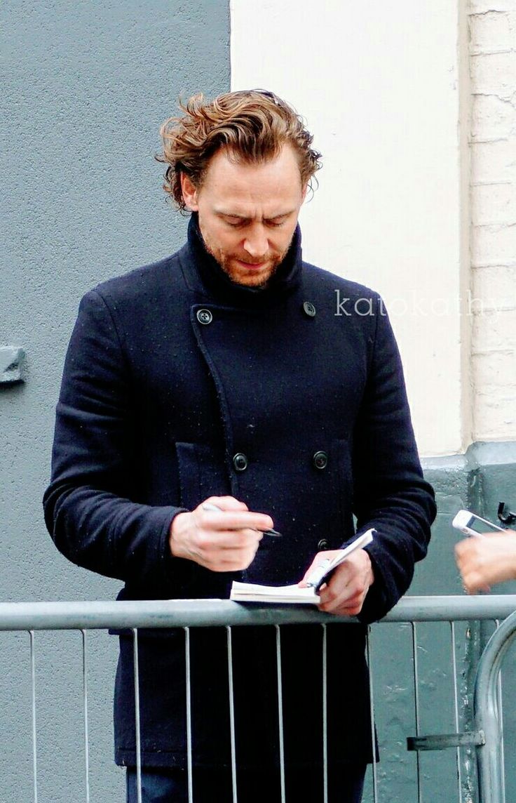 tom hiddleston christopher walken impression tom hiddleston christopher walken impression