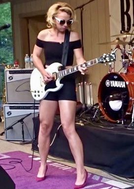 samantha fish #MetalGuitarLessons Guitar girl Female
