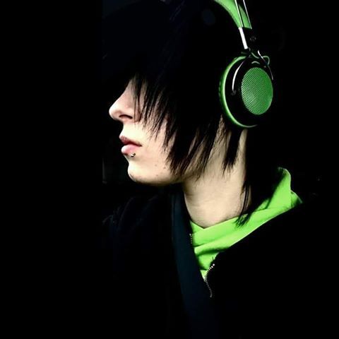 COLOMBIANAS CULONAS PUTAS ANUNCIOS CLASIFICADOS SEXO Piercings Blackhair gay