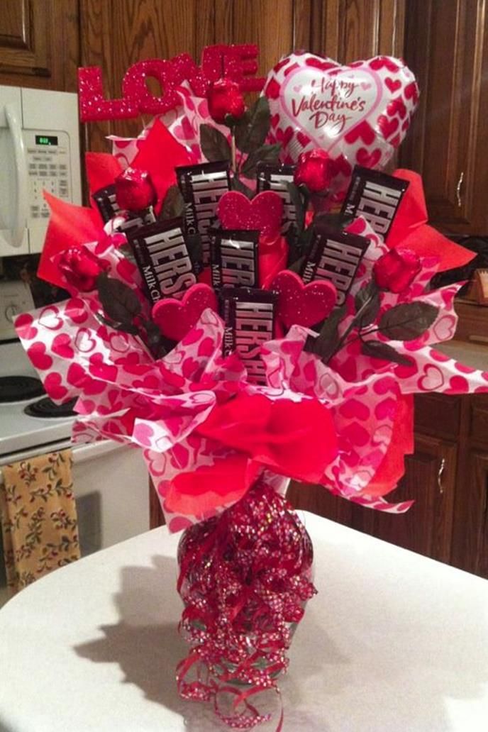 Valentine Candy Bouquet Ideas 14 Valentine's day gift baskets