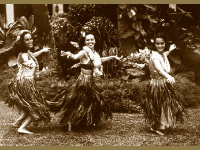 Lesbian Sex In An Office Vintage Hula Dancer