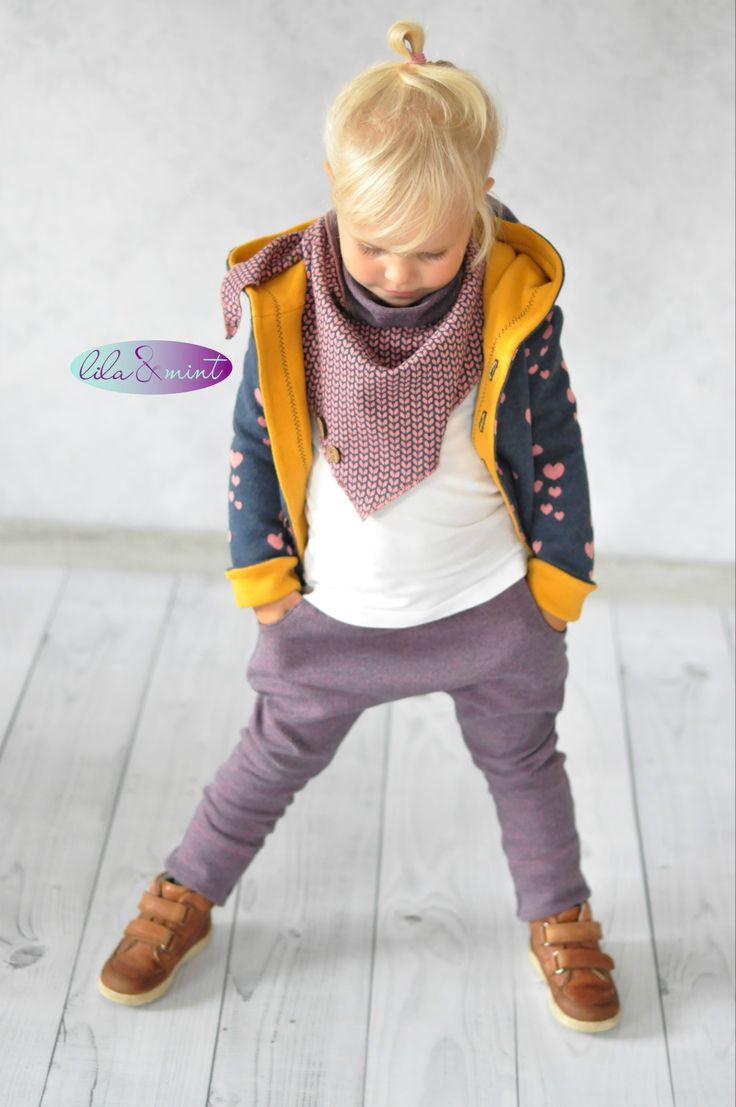 Ein Outfit aus Jacquard