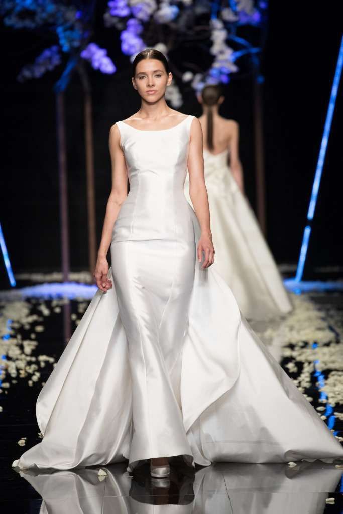 Abiti da sposa Antonio Riva 2019 (Foto 25/44)