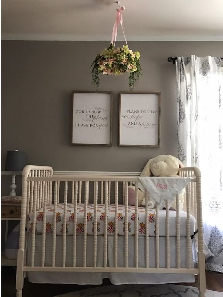 Floral Mobiles Are A Huge Nursery Trend This Year And We Love This Version It Floral Mobiles Are A Huge Nursery Trend This Year And We Love This Version It