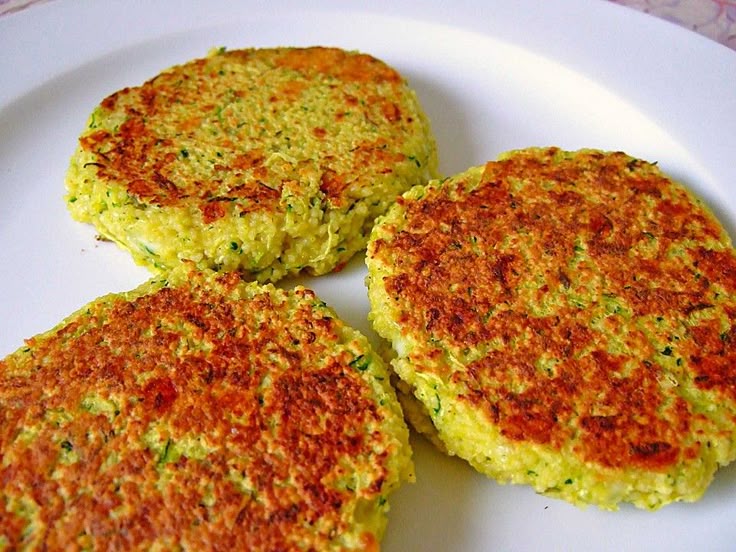 Zucchini-Couscous-Frikadellen Zucchini-Couscous-Frikadellen