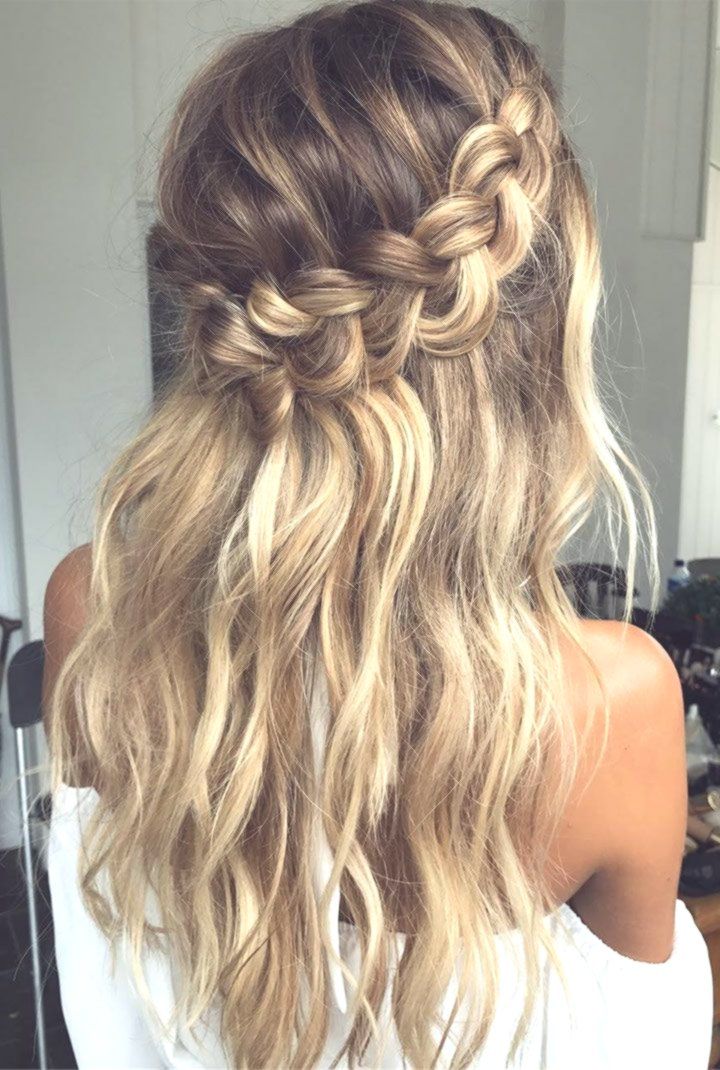 Hochsteckfrisuren Halboffen Abiball Festliche Frisuren Geflochten Geflochtene Frisuren Frisur Hochgesteckt