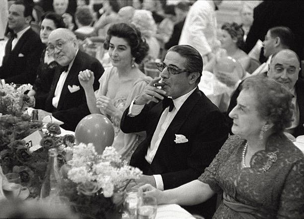 The Greek Shipowner Aristotle Onassis Smoke A Cigar To The Waiter Aristotle Onassis Jackie Onassis Jacqueline Kennedy Onassis