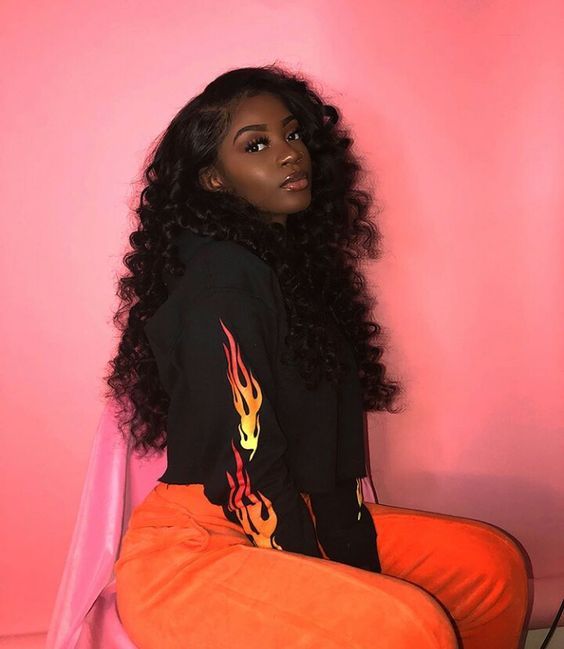 Gorgeous girl and the hair is pretty!