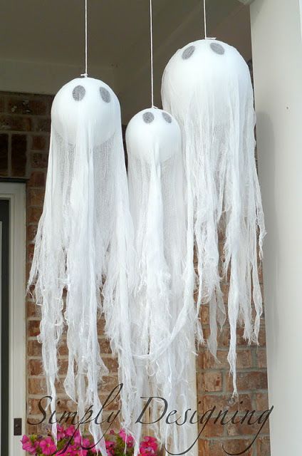 Halloween Crafts and Activities for Kids that are way too much fun! #ad