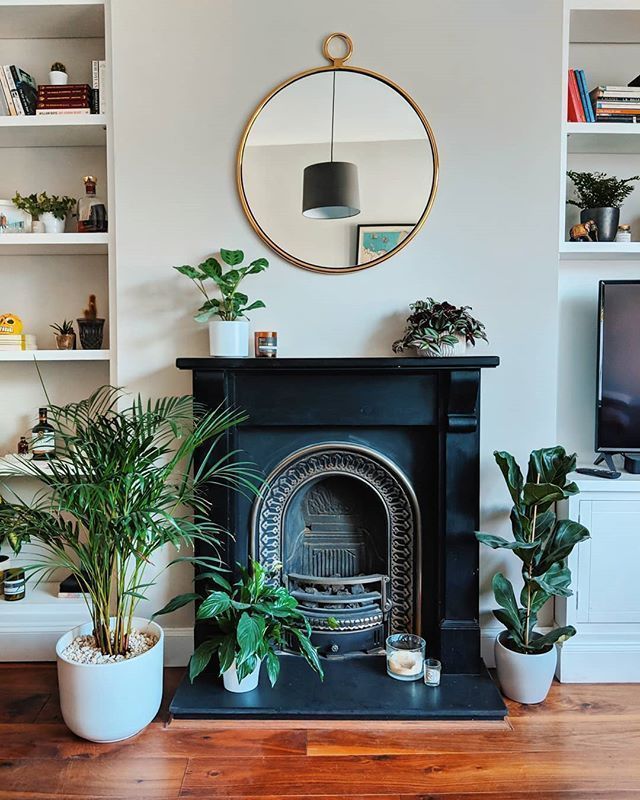 Victorian Fireplace With Grey Walls And Circular Mirror Circular Fireplace Grey Mirror Victorian Living Room Farmhouse Fireplace Decor Victorian Fireplace