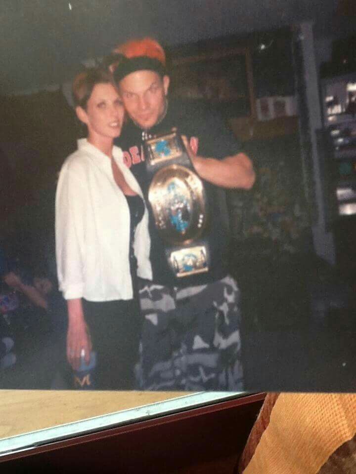 Young Jeff Hardy With His Wife | The hardy boyz, Jeff hardy, Wwe jeff hardy