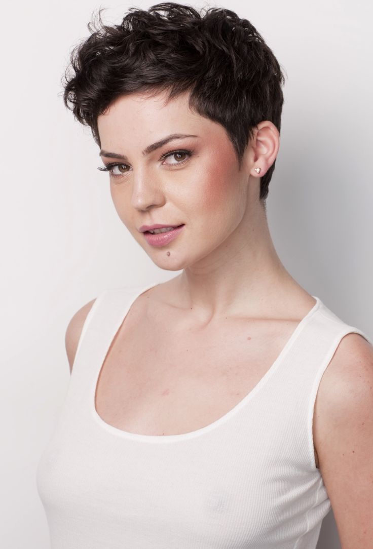 short haircuts for round faces curly hair 76 best hairstyles images on pinterest hairstyles short hair short haircuts for round faces curly hair 76 best hairstyles images on pinterest hairstyles short hair