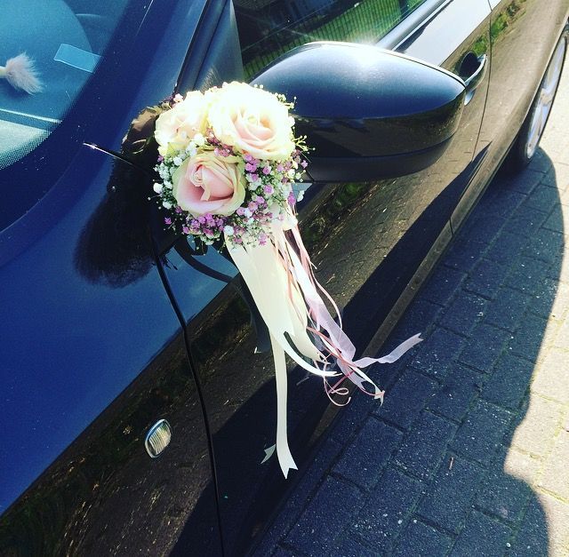 Autoschmuck Hochzeit Brautwagen In 2020 Autoschmuck Hochzeit Hochzeit Auto Autodeko Hochzeit
